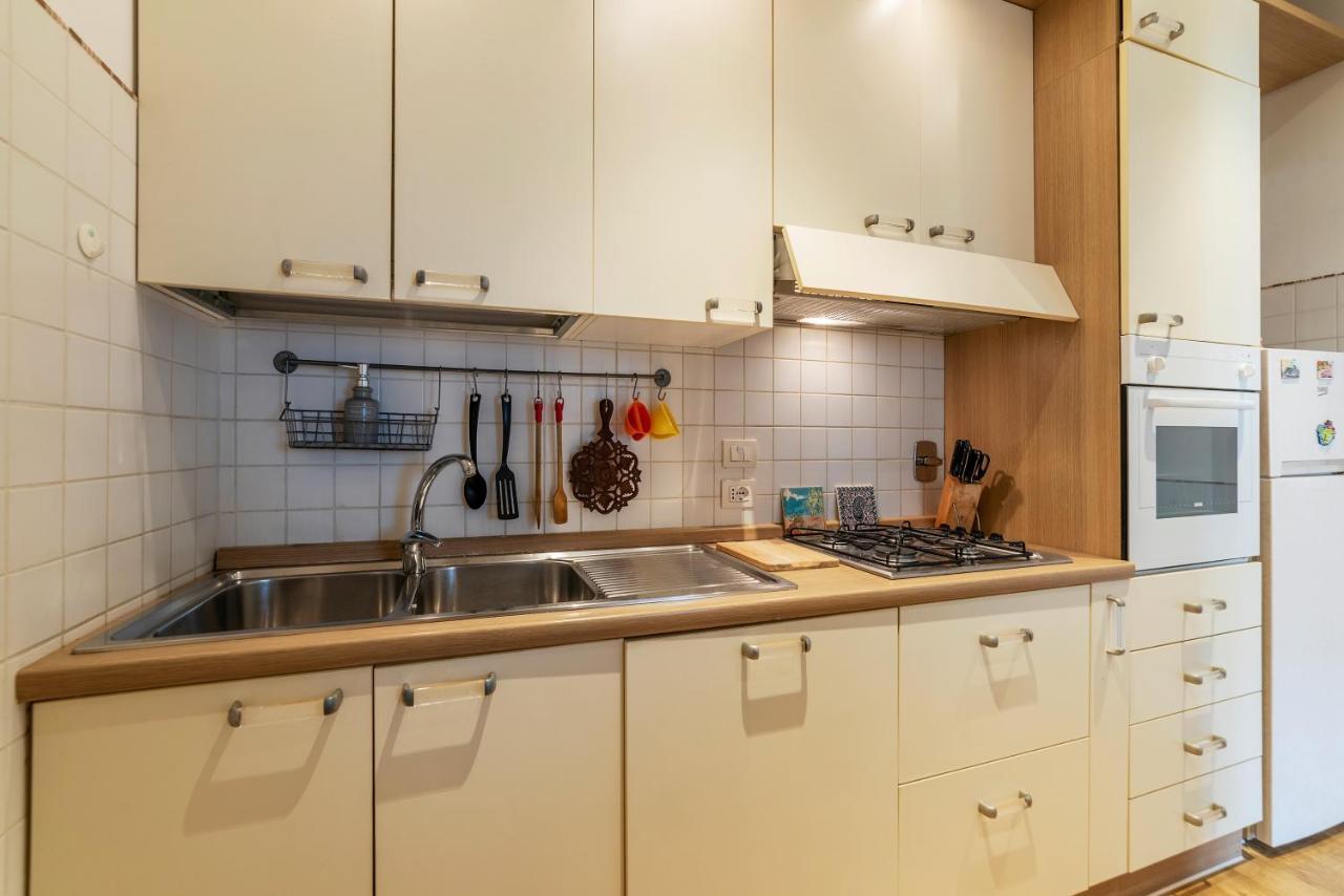 Sunny Apartment Piramide ローマ エクステリア 写真