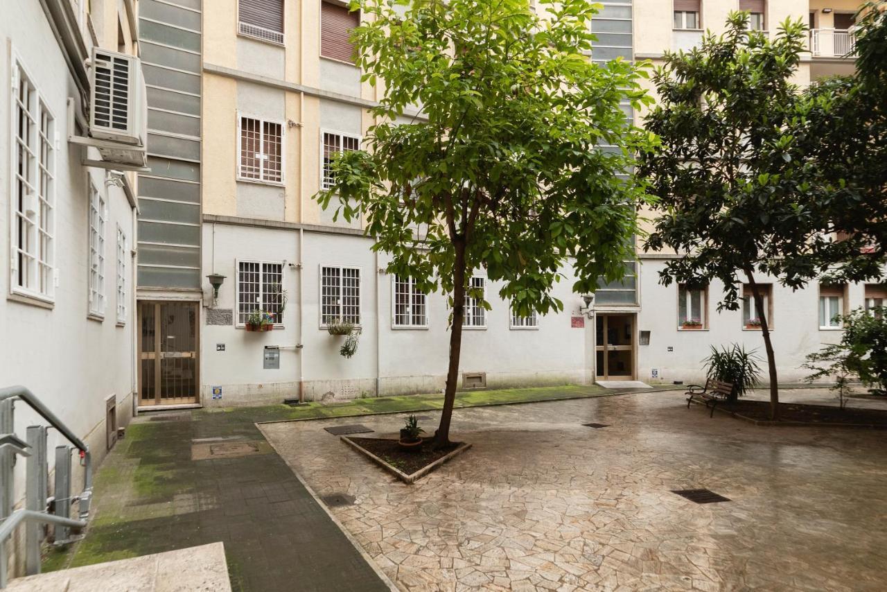 Sunny Apartment Piramide ローマ エクステリア 写真
