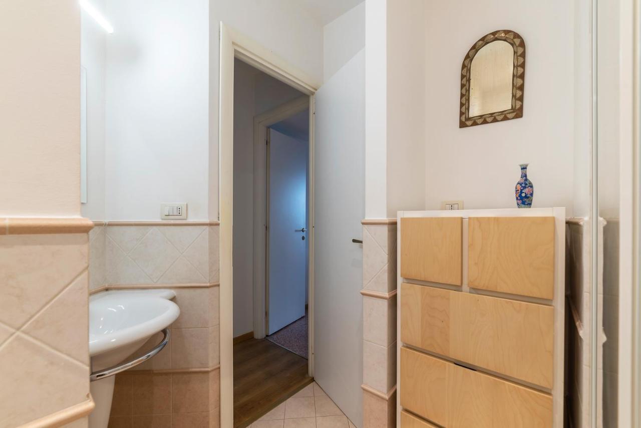 Sunny Apartment Piramide ローマ エクステリア 写真