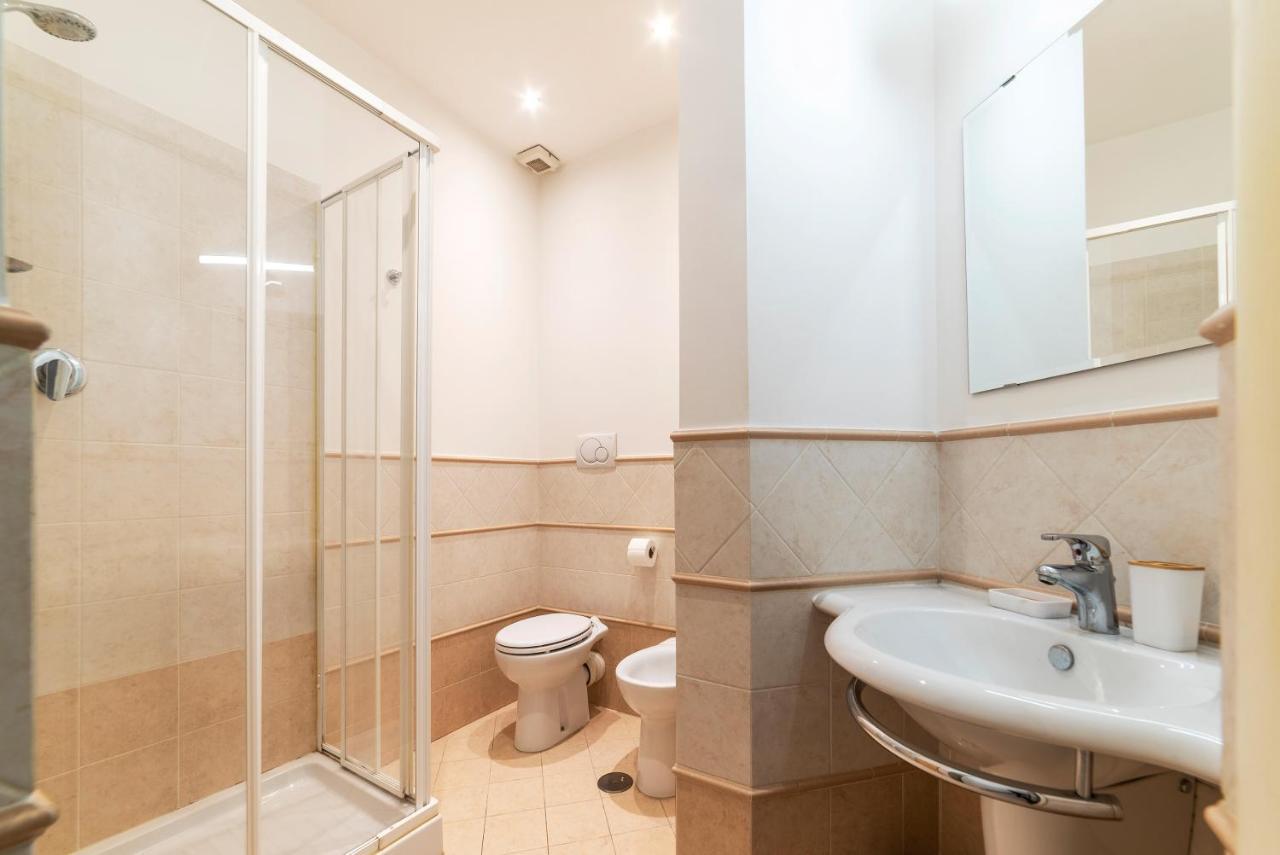 Sunny Apartment Piramide ローマ エクステリア 写真