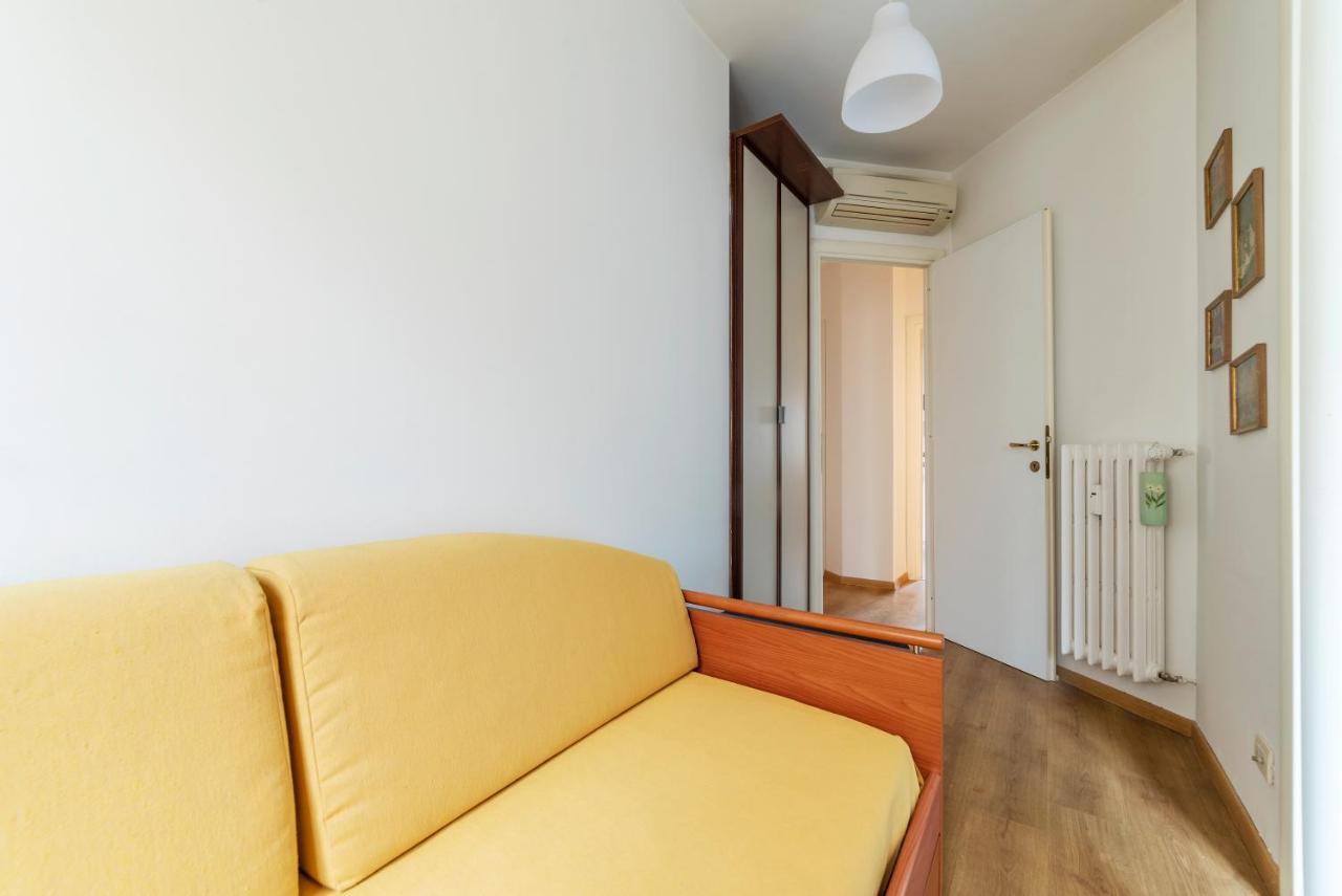 Sunny Apartment Piramide ローマ エクステリア 写真